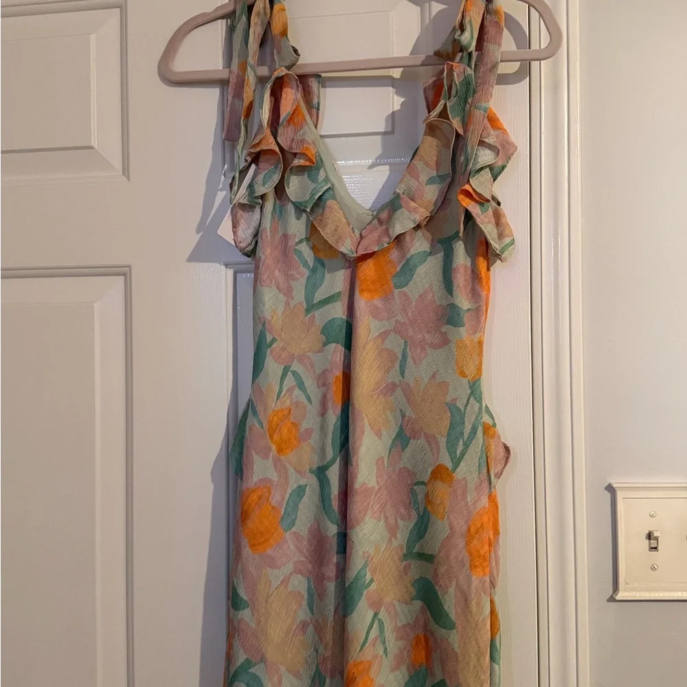 ASTR Floral Ruffle Dress - Picture 8 of 9